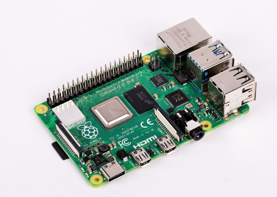 How to automatically run a python script when you turn on your Raspberry Pi